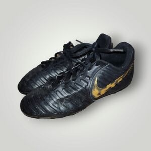 NIKE TIEMPO FG SOCCER CLEATS BLACK GOLD SIZE 2.5 YOUTH